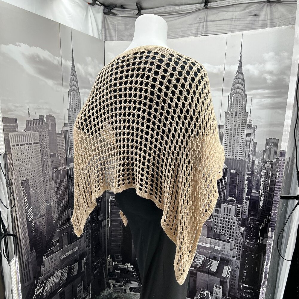 Notations Poncho - Picture 3 of 4